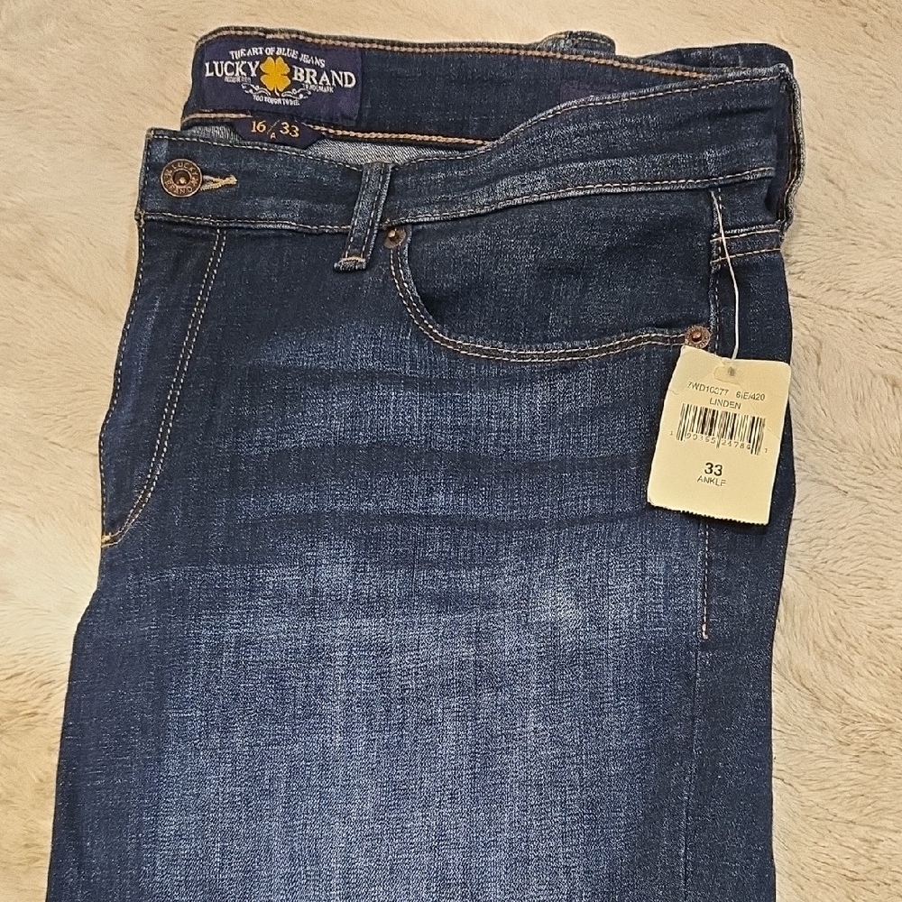 LUCKY BRAND Women's Boot Cut Jeans-Dark Blue /Sweet Boot/ Relaxed Fit / Mid-Rise